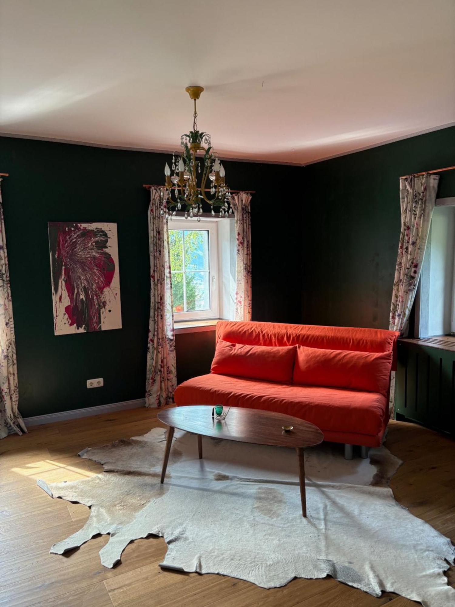 Double Room,1687352300:JPEG